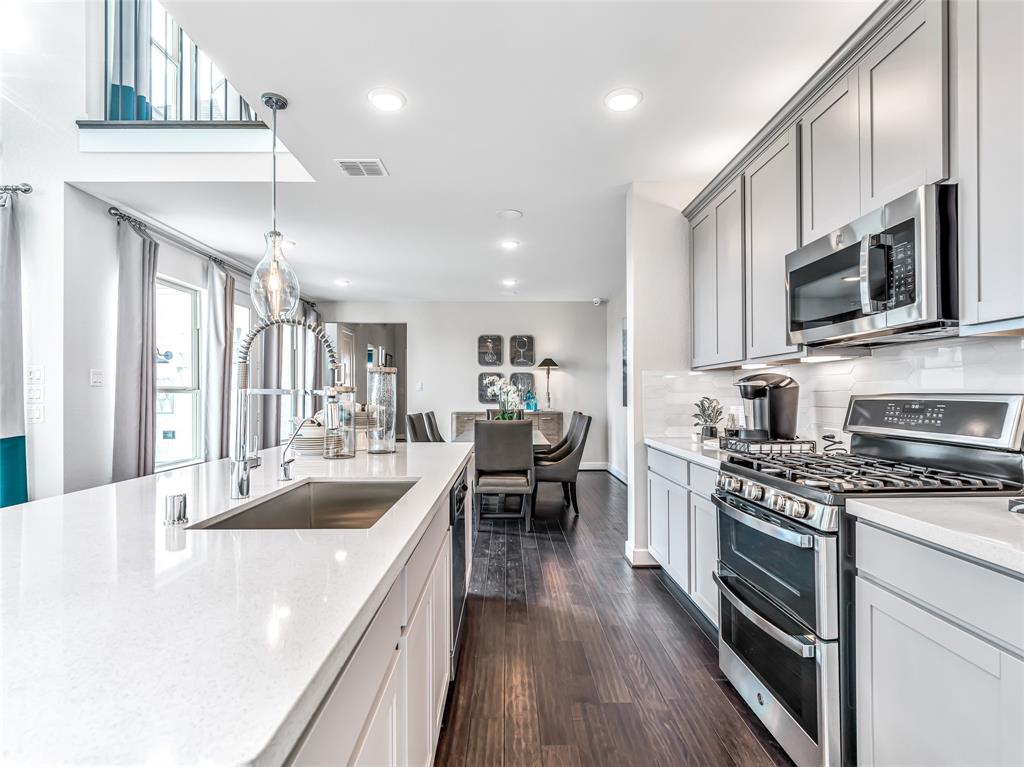 6311 2 Winthrop Terrace Trail, Katy, Texas 77493, 5 Bedrooms Bedrooms, 10 Rooms Rooms,4 BathroomsBathrooms,Single-family,For Sale,Winthrop Terrace,71543528