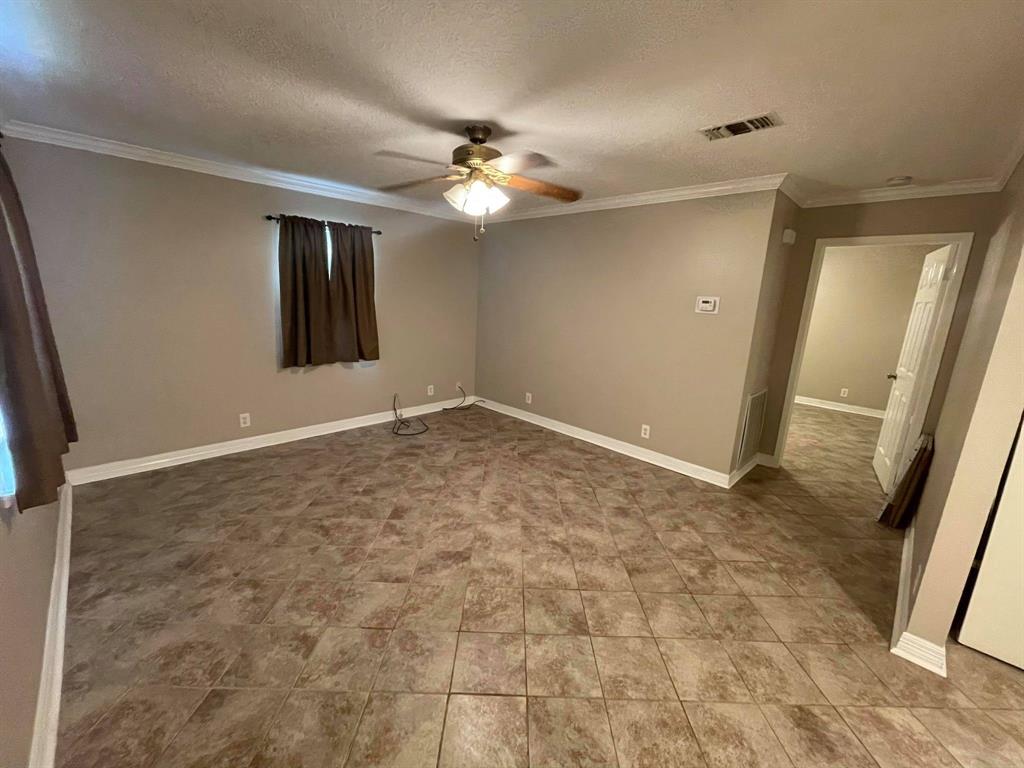 717 1 00 Road, Baytown, Texas 77520, 1 Bedroom Bedrooms, ,1 BathroomBathrooms,Multi-family,For Sale,00,44741634