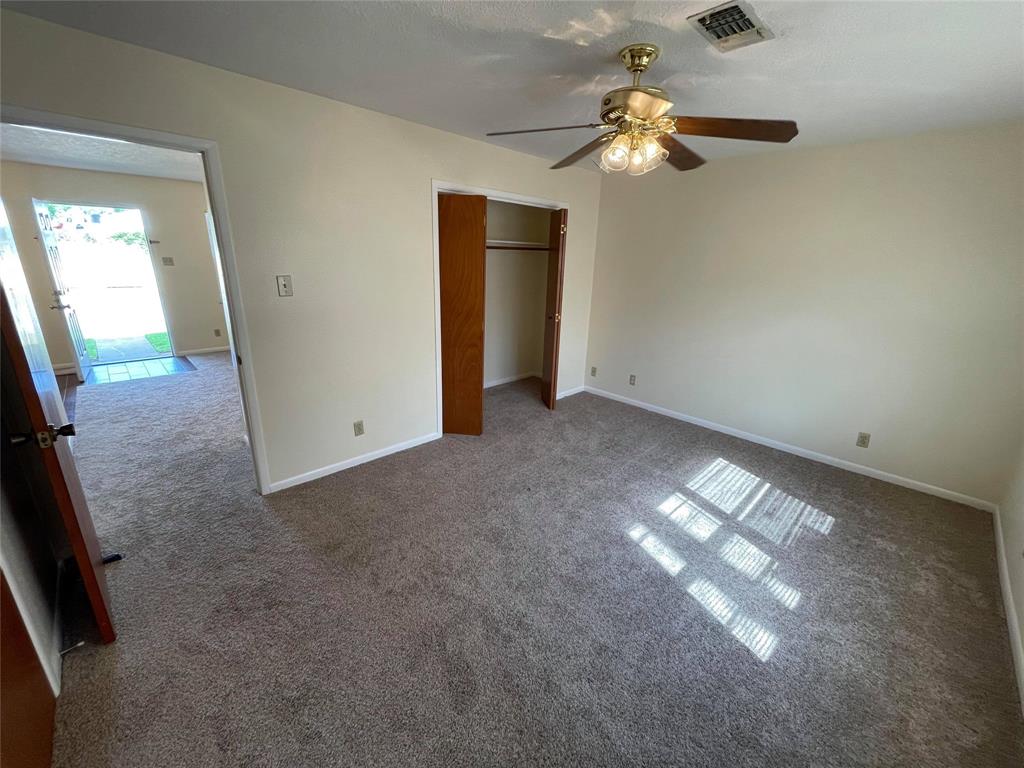 717 1 00 Road, Baytown, Texas 77520, 1 Bedroom Bedrooms, ,1 BathroomBathrooms,Multi-family,For Sale,00,44741634