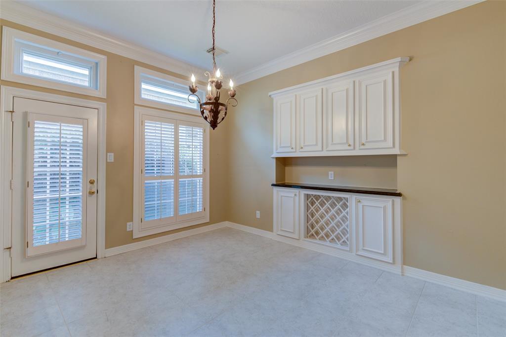 1316 2 Whispering Pines Drive, Houston, Texas 77055, 3 Bedrooms Bedrooms, 11 Rooms Rooms,2 BathroomsBathrooms,Single-family,For Sale,Whispering Pines,58109724