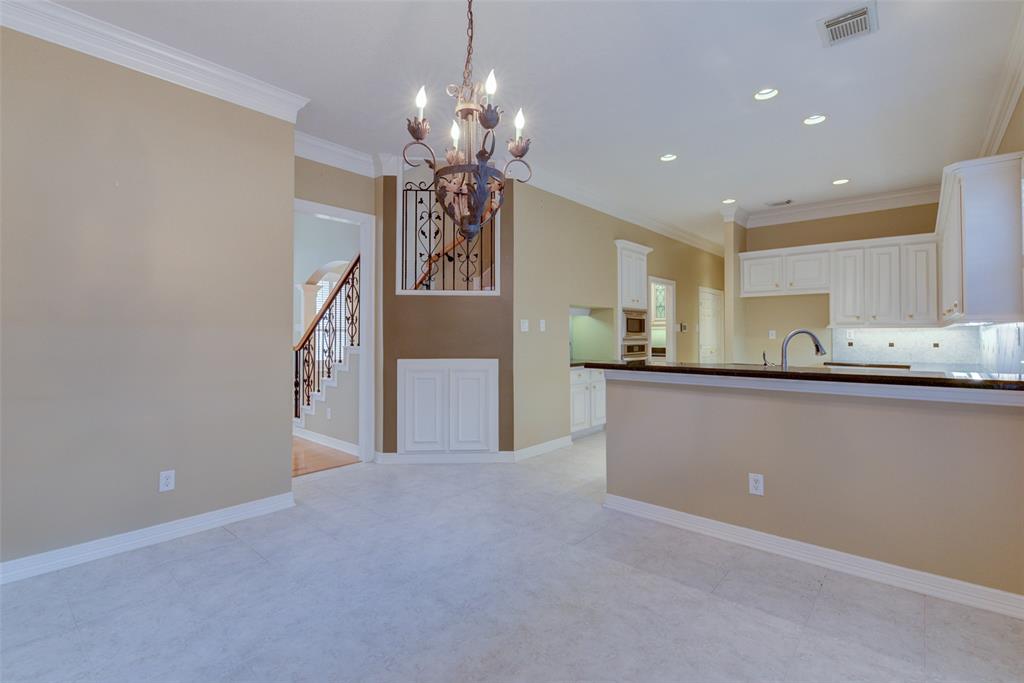 1316 2 Whispering Pines Drive, Houston, Texas 77055, 3 Bedrooms Bedrooms, 11 Rooms Rooms,2 BathroomsBathrooms,Single-family,For Sale,Whispering Pines,58109724
