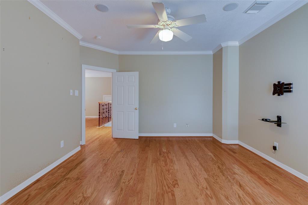 1316 2 Whispering Pines Drive, Houston, Texas 77055, 3 Bedrooms Bedrooms, 11 Rooms Rooms,2 BathroomsBathrooms,Single-family,For Sale,Whispering Pines,58109724