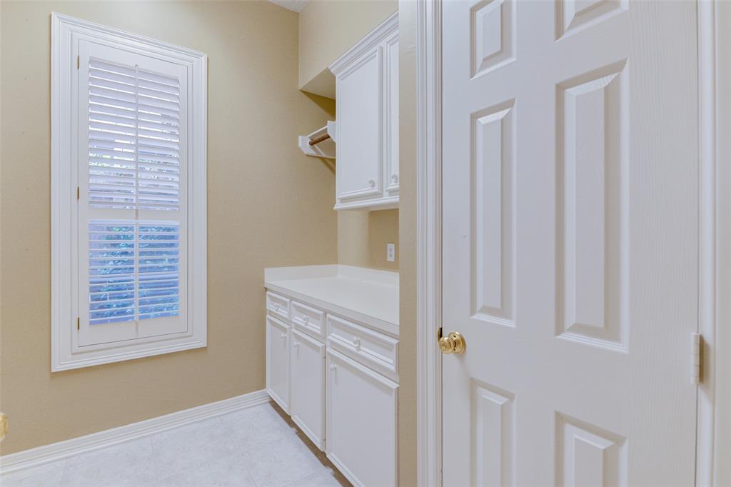 1316 2 Whispering Pines Drive, Houston, Texas 77055, 3 Bedrooms Bedrooms, 11 Rooms Rooms,2 BathroomsBathrooms,Single-family,For Sale,Whispering Pines,58109724