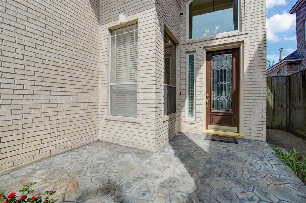 1316 2 Whispering Pines Drive, Houston, Texas 77055, 3 Bedrooms Bedrooms, 11 Rooms Rooms,2 BathroomsBathrooms,Single-family,For Sale,Whispering Pines,58109724