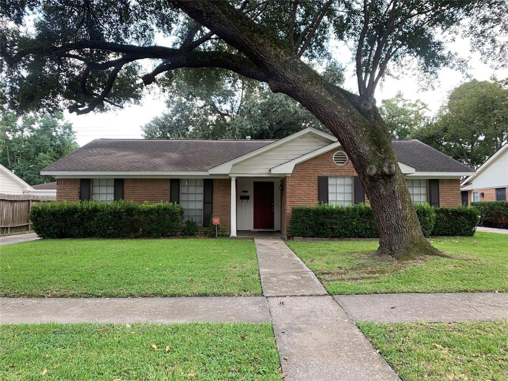 2210 1 Droxford Drive, Houston, Texas 77008, 3 Bedrooms Bedrooms, 3 Rooms Rooms,2 BathroomsBathrooms,Single-family,For Sale,Droxford,85040506