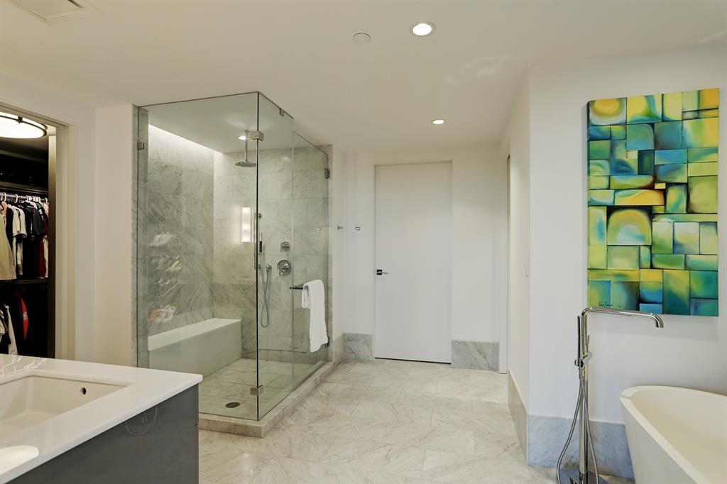 3433 Westheimer Road, Houston, Texas 77027, 2 Bedrooms Bedrooms, 8 Rooms Rooms,2 BathroomsBathrooms,Mid/hi-rise Condo,For Sale,THE RIVER OAKS,Westheimer,87301239
