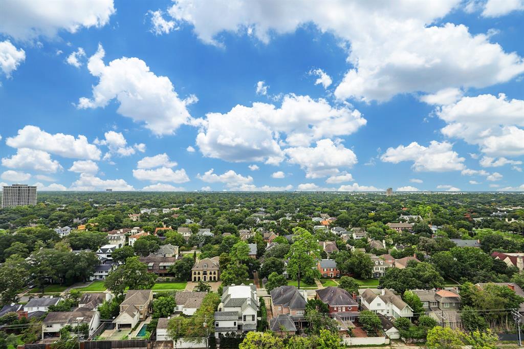 3433 Westheimer Road, Houston, Texas 77027, 2 Bedrooms Bedrooms, 8 Rooms Rooms,2 BathroomsBathrooms,Mid/hi-rise Condo,For Sale,THE RIVER OAKS,Westheimer,87301239