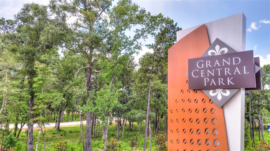 647 2 Maple Creek Court, Conroe, Texas 77304, 4 Bedrooms Bedrooms, 16 Rooms Rooms,3 BathroomsBathrooms,Single-family,For Sale,Maple Creek,54940759