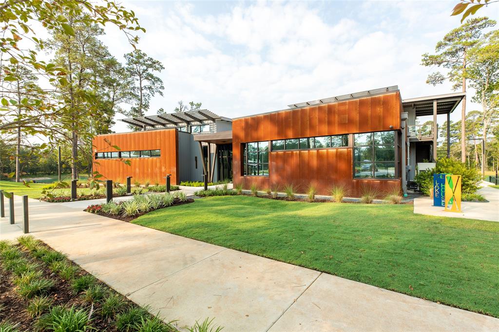 647 2 Maple Creek Court, Conroe, Texas 77304, 4 Bedrooms Bedrooms, 16 Rooms Rooms,3 BathroomsBathrooms,Single-family,For Sale,Maple Creek,54940759