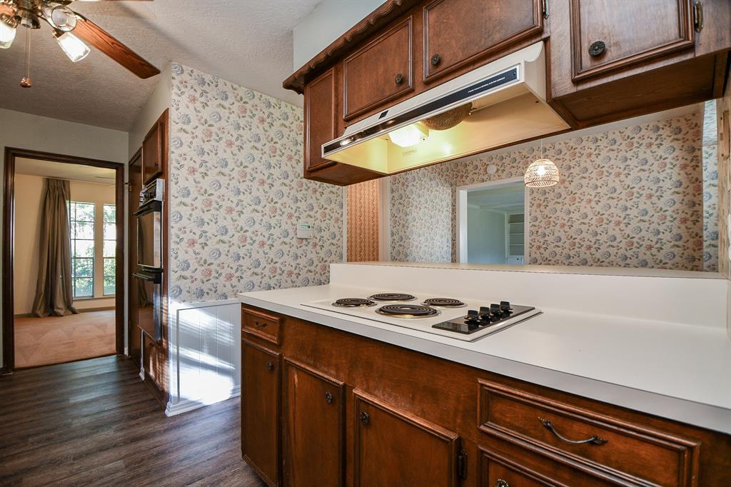 5027 2 Oak Shadows Drive, Houston, Texas 77091, 4 Bedrooms Bedrooms, 9 Rooms Rooms,2 BathroomsBathrooms,Single-family,For Sale,Oak Shadows,62375311