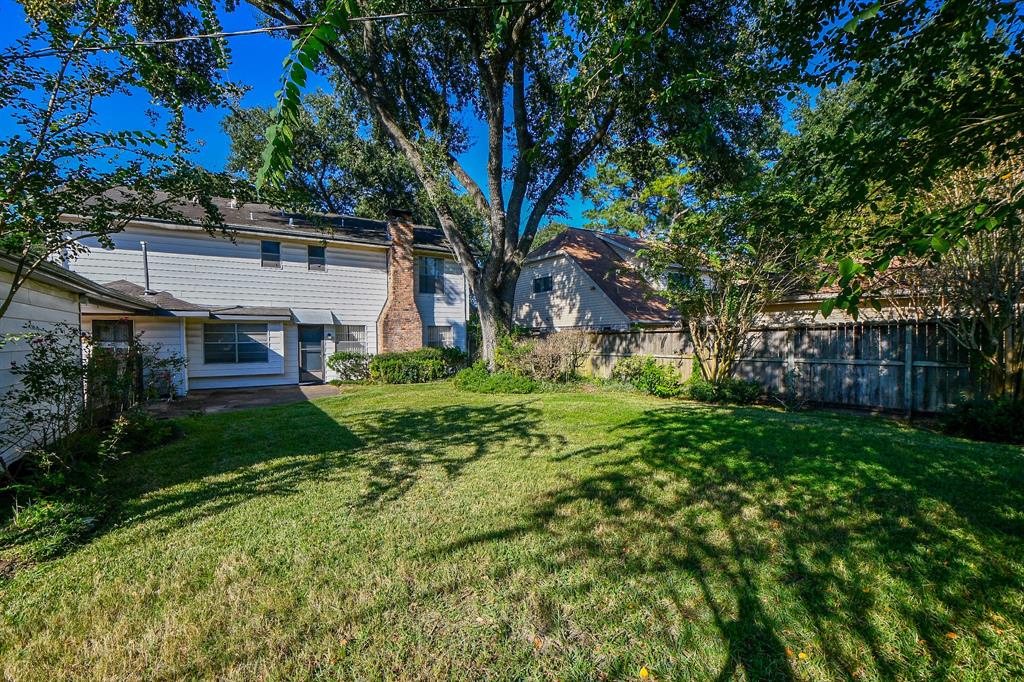 5027 2 Oak Shadows Drive, Houston, Texas 77091, 4 Bedrooms Bedrooms, 9 Rooms Rooms,2 BathroomsBathrooms,Single-family,For Sale,Oak Shadows,62375311