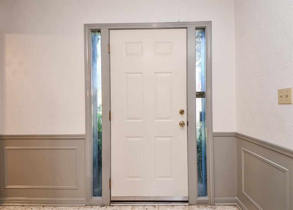 5027 2 Oak Shadows Drive, Houston, Texas 77091, 4 Bedrooms Bedrooms, 9 Rooms Rooms,2 BathroomsBathrooms,Single-family,For Sale,Oak Shadows,62375311
