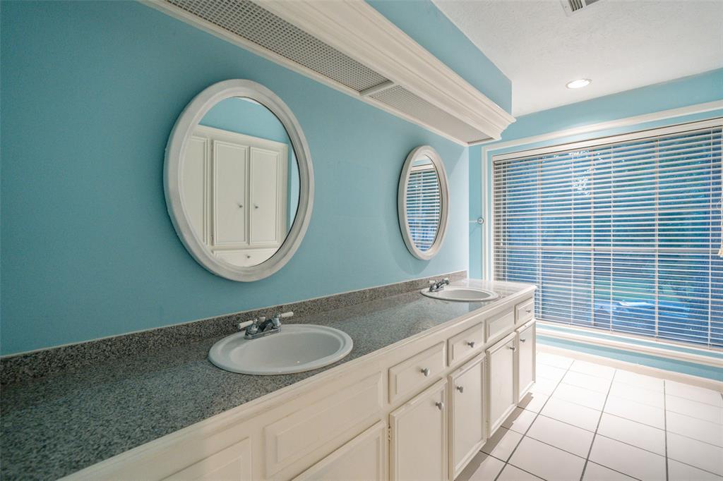 16118 2 Hexham Drive, Spring, Texas 77379, 6 Bedrooms Bedrooms, 6 Rooms Rooms,2 BathroomsBathrooms,Single-family,For Sale,Hexham,71967684