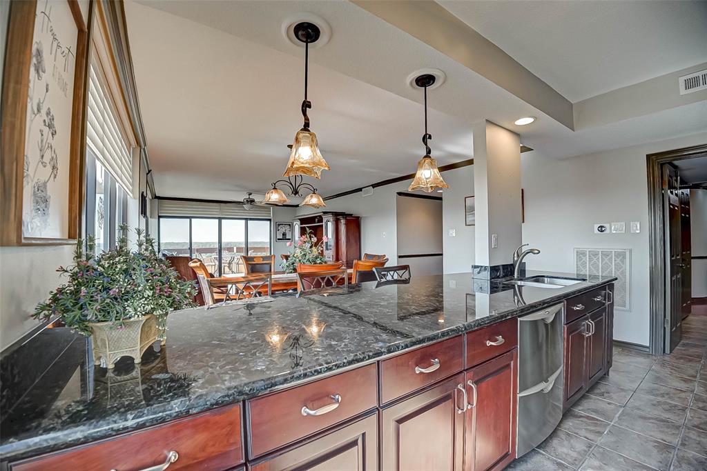 14655 Champion Forest Drive, Houston, Texas 77069, 2 Bedrooms Bedrooms, 5 Rooms Rooms,3 BathroomsBathrooms,Mid/hi-rise Condo,For Sale,TIMBER TOP,Champion Forest,74063103