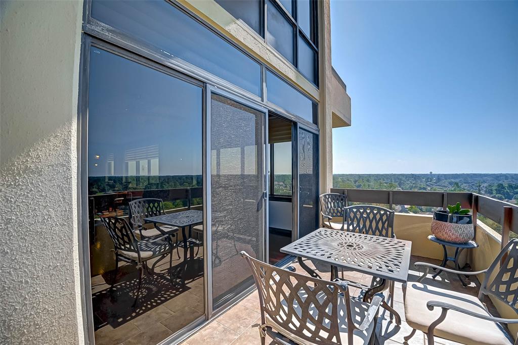 14655 Champion Forest Drive, Houston, Texas 77069, 2 Bedrooms Bedrooms, 5 Rooms Rooms,3 BathroomsBathrooms,Mid/hi-rise Condo,For Sale,TIMBER TOP,Champion Forest,74063103