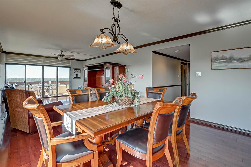 14655 Champion Forest Drive, Houston, Texas 77069, 2 Bedrooms Bedrooms, 5 Rooms Rooms,3 BathroomsBathrooms,Mid/hi-rise Condo,For Sale,TIMBER TOP,Champion Forest,74063103