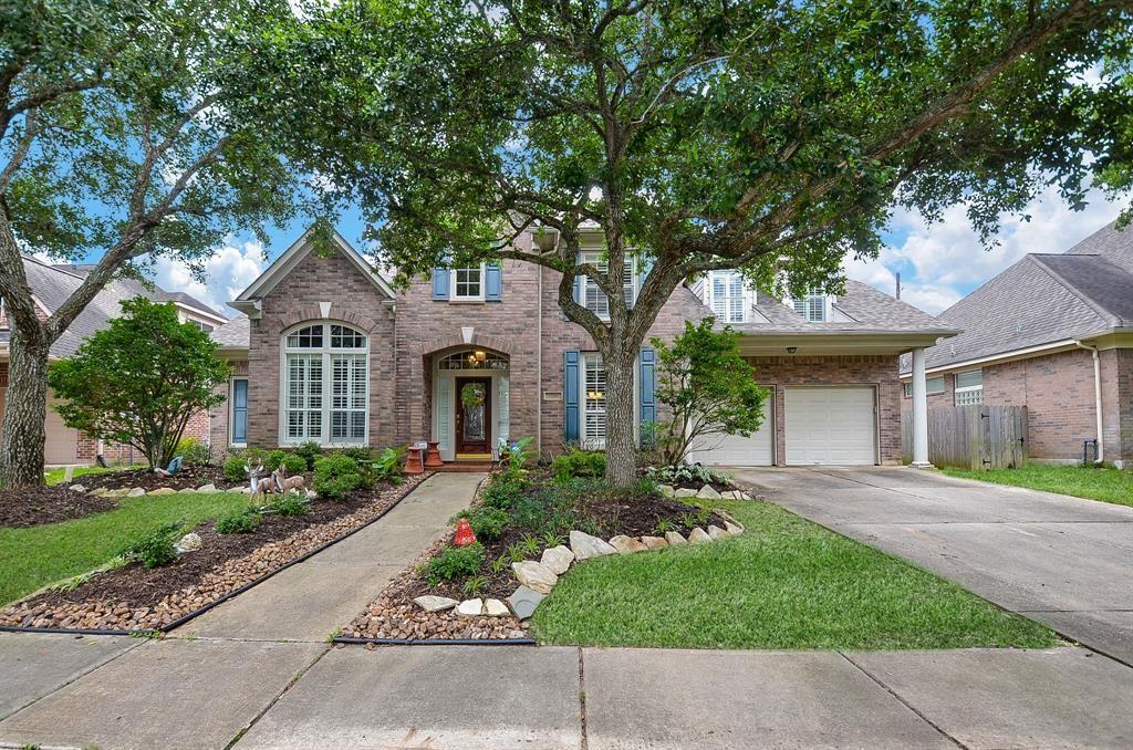 1946 2 Crisfield Drive, Sugar Land, Texas 77479, 4 Bedrooms Bedrooms, 12 Rooms Rooms,3 BathroomsBathrooms,Single-family,For Sale,Crisfield,55027945