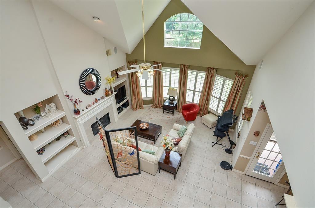 1946 2 Crisfield Drive, Sugar Land, Texas 77479, 4 Bedrooms Bedrooms, 12 Rooms Rooms,3 BathroomsBathrooms,Single-family,For Sale,Crisfield,55027945