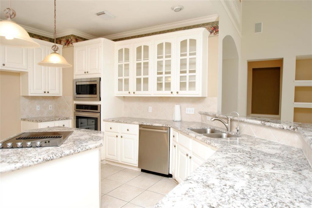 1946 2 Crisfield Drive, Sugar Land, Texas 77479, 4 Bedrooms Bedrooms, 12 Rooms Rooms,3 BathroomsBathrooms,Single-family,For Sale,Crisfield,55027945
