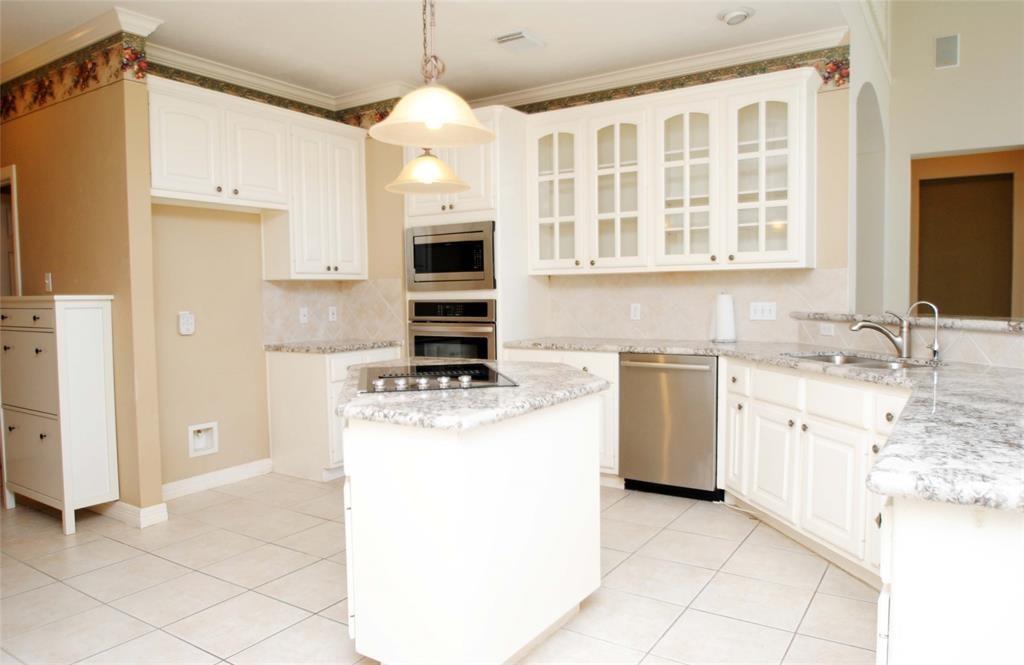 1946 2 Crisfield Drive, Sugar Land, Texas 77479, 4 Bedrooms Bedrooms, 12 Rooms Rooms,3 BathroomsBathrooms,Single-family,For Sale,Crisfield,55027945