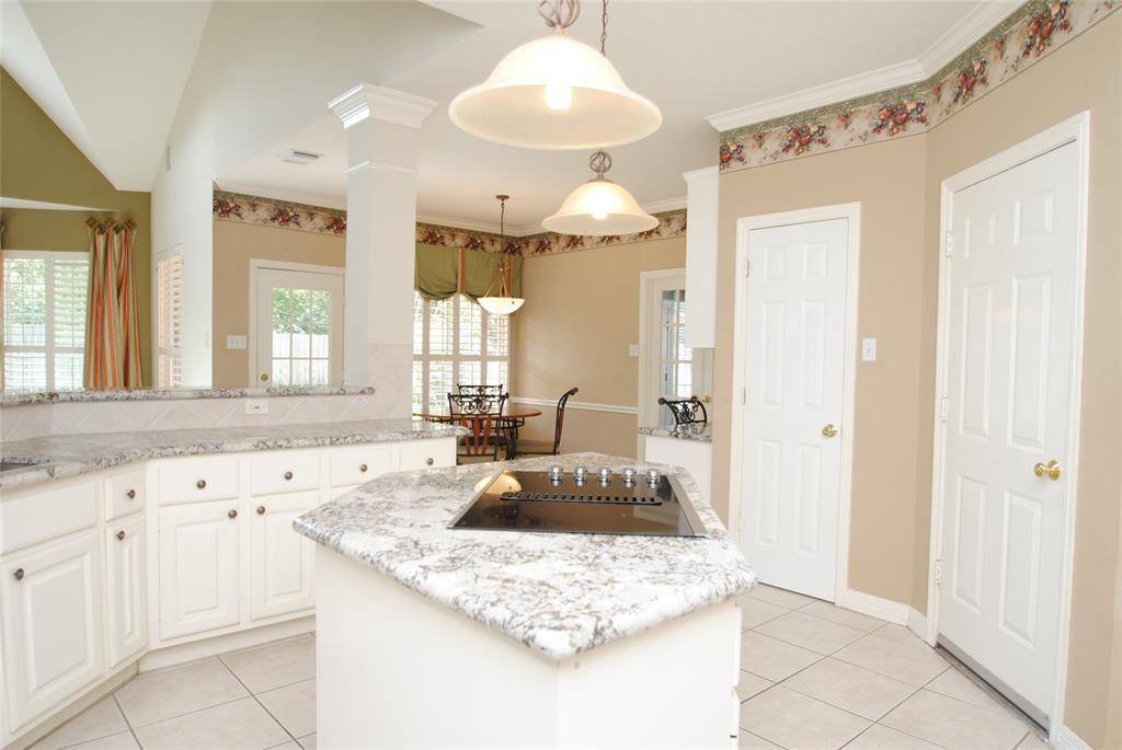 1946 2 Crisfield Drive, Sugar Land, Texas 77479, 4 Bedrooms Bedrooms, 12 Rooms Rooms,3 BathroomsBathrooms,Single-family,For Sale,Crisfield,55027945