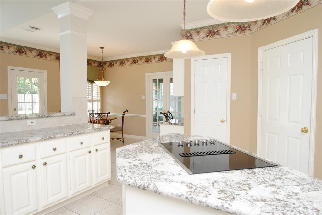 1946 2 Crisfield Drive, Sugar Land, Texas 77479, 4 Bedrooms Bedrooms, 12 Rooms Rooms,3 BathroomsBathrooms,Single-family,For Sale,Crisfield,55027945