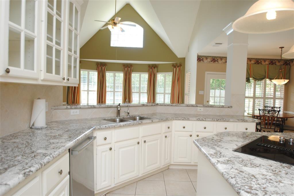 1946 2 Crisfield Drive, Sugar Land, Texas 77479, 4 Bedrooms Bedrooms, 12 Rooms Rooms,3 BathroomsBathrooms,Single-family,For Sale,Crisfield,55027945