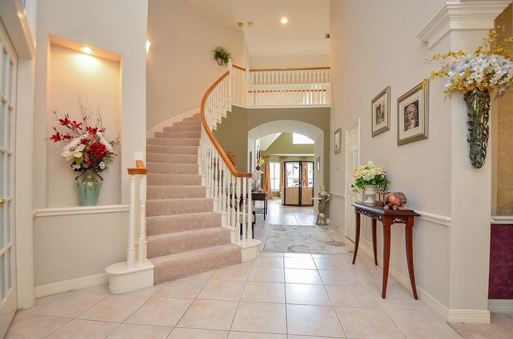 1946 2 Crisfield Drive, Sugar Land, Texas 77479, 4 Bedrooms Bedrooms, 12 Rooms Rooms,3 BathroomsBathrooms,Single-family,For Sale,Crisfield,55027945
