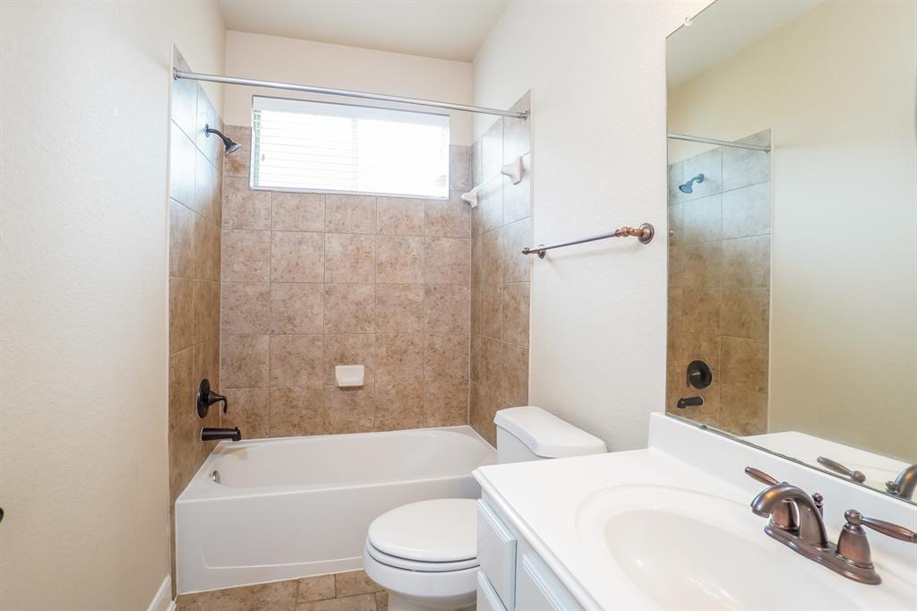 9642 2 Lavender Mist Lane, Katy, Texas 77494, 5 Bedrooms Bedrooms, 5 Rooms Rooms,4 BathroomsBathrooms,Single-family,For Sale,Lavender Mist,55207613