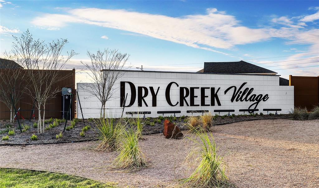 3902 1 Dry Creek Drive, Missouri City, Texas 77459, 3 Bedrooms Bedrooms, 10 Rooms Rooms,2 BathroomsBathrooms,Single-family,For Sale,Dry Creek,46305014