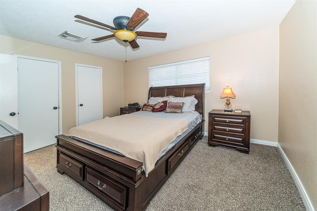 11703 1 Palmsprings Dr, Houston, Texas 77034, 4 Bedrooms Bedrooms, 4 Rooms Rooms,2 BathroomsBathrooms,Single-family,For Sale,Palmsprings Dr,82032060