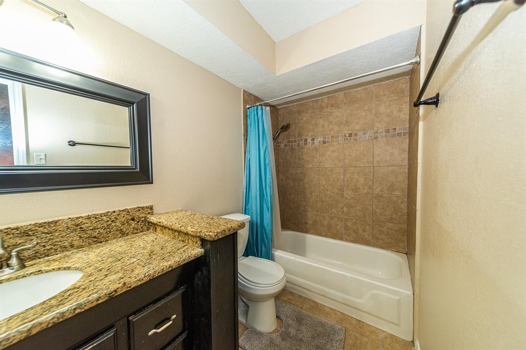 11703 1 Palmsprings Dr, Houston, Texas 77034, 4 Bedrooms Bedrooms, 4 Rooms Rooms,2 BathroomsBathrooms,Single-family,For Sale,Palmsprings Dr,82032060