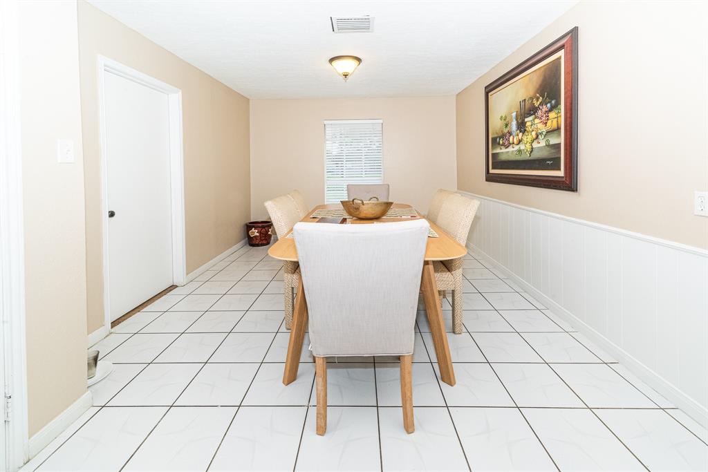 11703 1 Palmsprings Dr, Houston, Texas 77034, 4 Bedrooms Bedrooms, 4 Rooms Rooms,2 BathroomsBathrooms,Single-family,For Sale,Palmsprings Dr,82032060