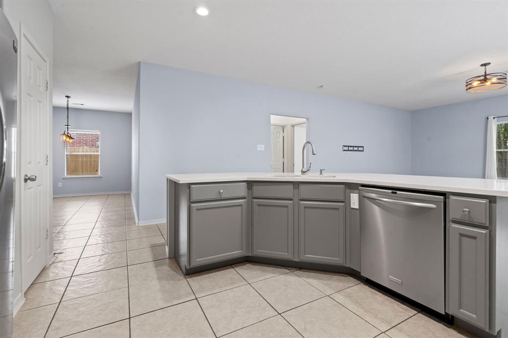 806 2 Levi Bend, Magnolia, Texas 77354, 5 Bedrooms Bedrooms, 10 Rooms Rooms,3 BathroomsBathrooms,Single-family,For Sale,Levi,77410562
