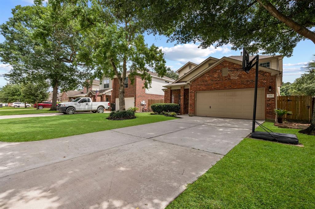 806 2 Levi Bend, Magnolia, Texas 77354, 5 Bedrooms Bedrooms, 10 Rooms Rooms,3 BathroomsBathrooms,Single-family,For Sale,Levi,77410562