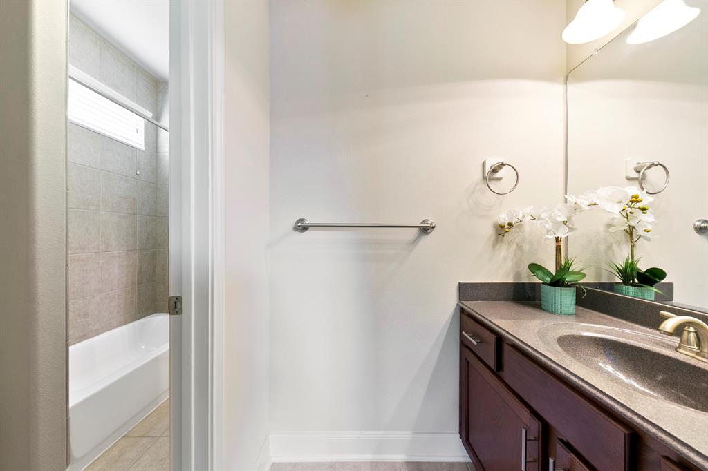 7411 1 Lavaerton Wood Lane, Richmond, Texas 77407, 4 Bedrooms Bedrooms, 10 Rooms Rooms,3 BathroomsBathrooms,Single-family,For Sale,Lavaerton Wood,51089966