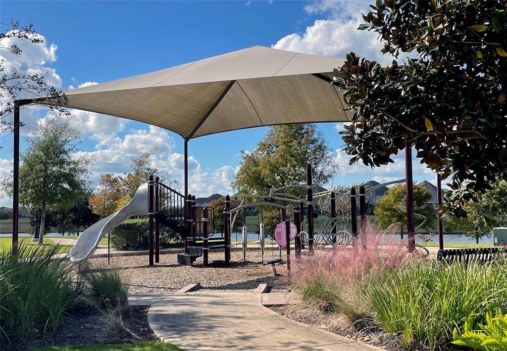 7411 1 Lavaerton Wood Lane, Richmond, Texas 77407, 4 Bedrooms Bedrooms, 10 Rooms Rooms,3 BathroomsBathrooms,Single-family,For Sale,Lavaerton Wood,51089966