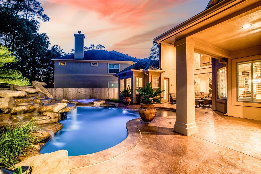 8115 2 Sunset Falls Court, Spring, Texas 77379, 5 Bedrooms Bedrooms, 14 Rooms Rooms,5 BathroomsBathrooms,Single-family,For Sale,Sunset Falls,61792498