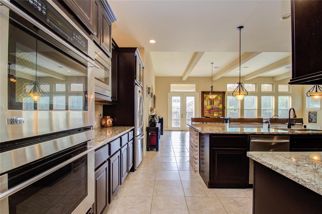 802 2 Arden Oaks Drive, Sugar Land, Texas 77479, 5 Bedrooms Bedrooms, 9 Rooms Rooms,4 BathroomsBathrooms,Single-family,For Sale,Arden Oaks,57942432