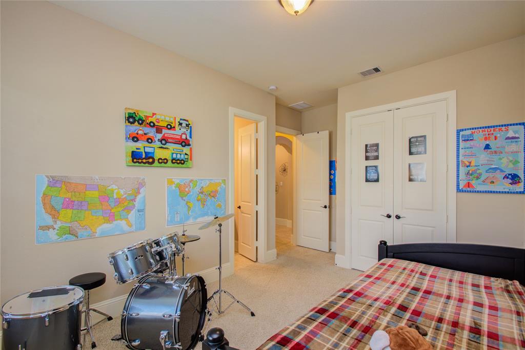 802 2 Arden Oaks Drive, Sugar Land, Texas 77479, 5 Bedrooms Bedrooms, 9 Rooms Rooms,4 BathroomsBathrooms,Single-family,For Sale,Arden Oaks,57942432