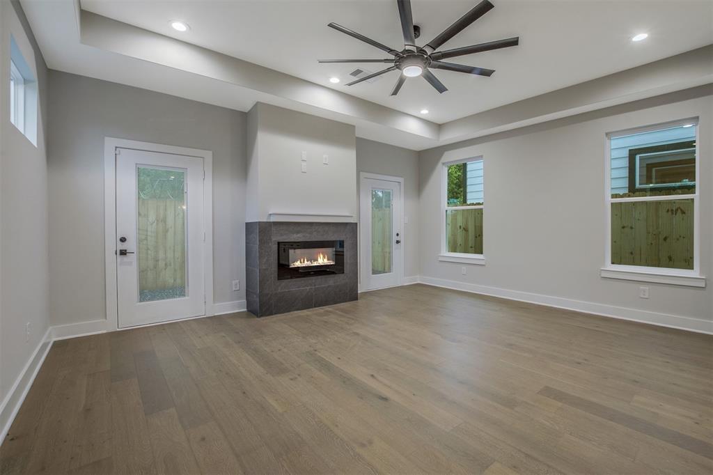 3438 2 Hadley Street, Houston, Texas 77004, 3 Bedrooms Bedrooms, 3 Rooms Rooms,2 BathroomsBathrooms,Single-family,For Sale,Hadley Street,61246971