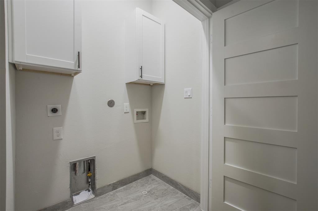 3438 2 Hadley Street, Houston, Texas 77004, 3 Bedrooms Bedrooms, 3 Rooms Rooms,2 BathroomsBathrooms,Single-family,For Sale,Hadley Street,61246971