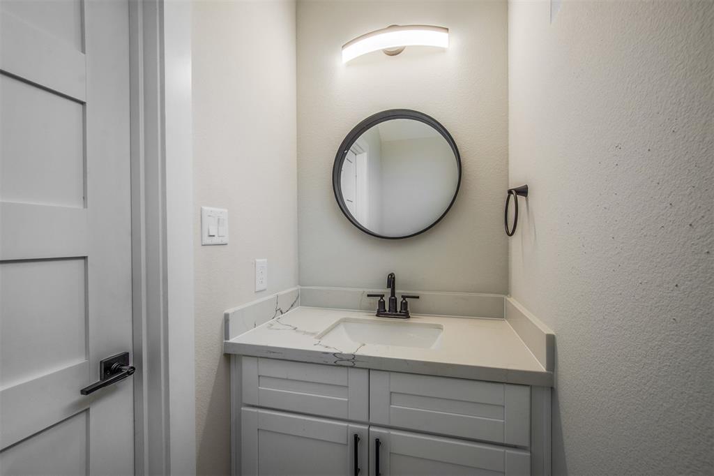 3438 2 Hadley Street, Houston, Texas 77004, 3 Bedrooms Bedrooms, 3 Rooms Rooms,2 BathroomsBathrooms,Single-family,For Sale,Hadley Street,61246971