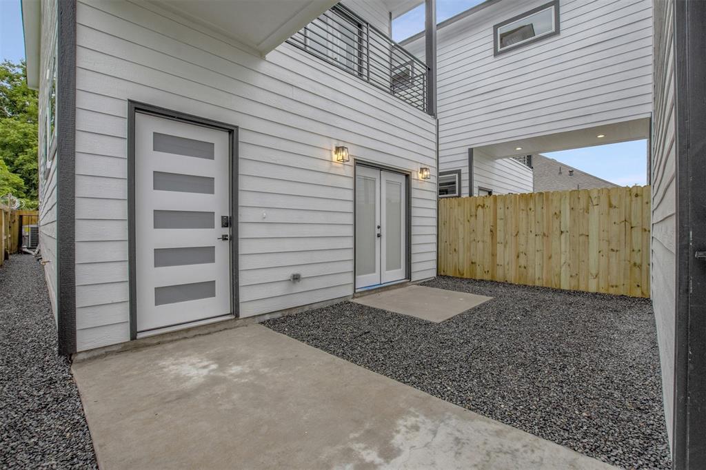 3438 2 Hadley Street, Houston, Texas 77004, 3 Bedrooms Bedrooms, 3 Rooms Rooms,2 BathroomsBathrooms,Single-family,For Sale,Hadley Street,61246971