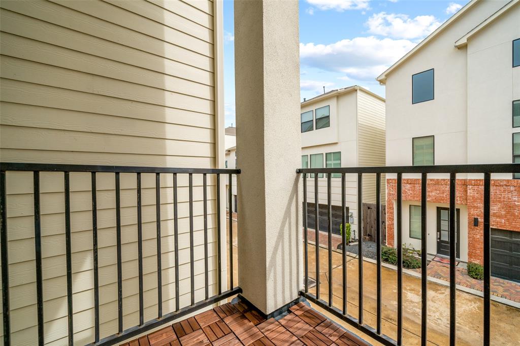 1023 3 Green Kensington Drive, Houston, Texas 77008, 3 Bedrooms Bedrooms, 3 Rooms Rooms,3 BathroomsBathrooms,Single-family,For Sale,Green Kensington,78822130