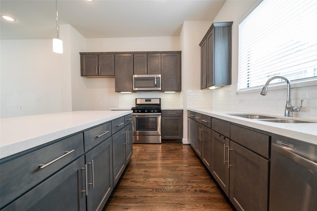 1023 3 Green Kensington Drive, Houston, Texas 77008, 3 Bedrooms Bedrooms, 3 Rooms Rooms,3 BathroomsBathrooms,Single-family,For Sale,Green Kensington,78822130