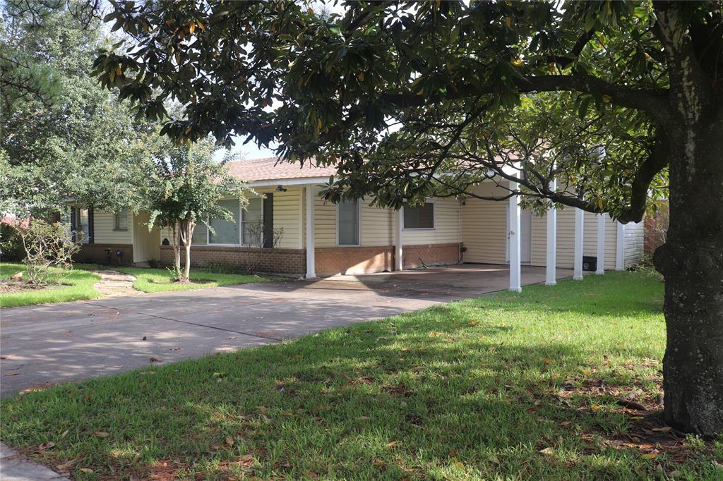 5101 1 Palmetto Street, Bellaire, Texas 77401, 4 Bedrooms Bedrooms, 6 Rooms Rooms,3 BathroomsBathrooms,Single-family,For Sale,Palmetto,12183697