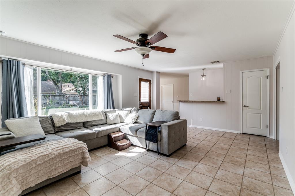 2727 2 Triway Lane, Houston, Texas 77043, 4 Bedrooms Bedrooms, 7 Rooms Rooms,2 BathroomsBathrooms,Single-family,For Sale,Triway,77358154