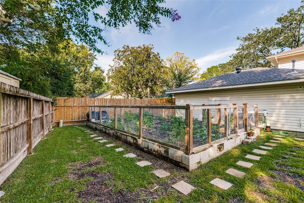 2727 2 Triway Lane, Houston, Texas 77043, 4 Bedrooms Bedrooms, 7 Rooms Rooms,2 BathroomsBathrooms,Single-family,For Sale,Triway,77358154