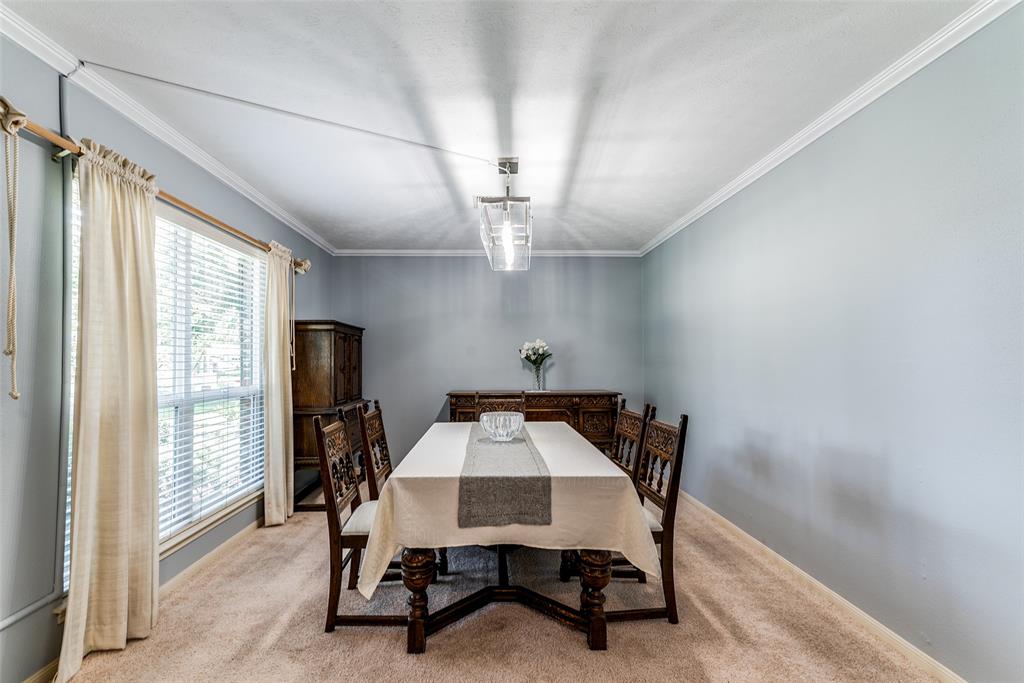 2727 2 Triway Lane, Houston, Texas 77043, 4 Bedrooms Bedrooms, 7 Rooms Rooms,2 BathroomsBathrooms,Single-family,For Sale,Triway,77358154